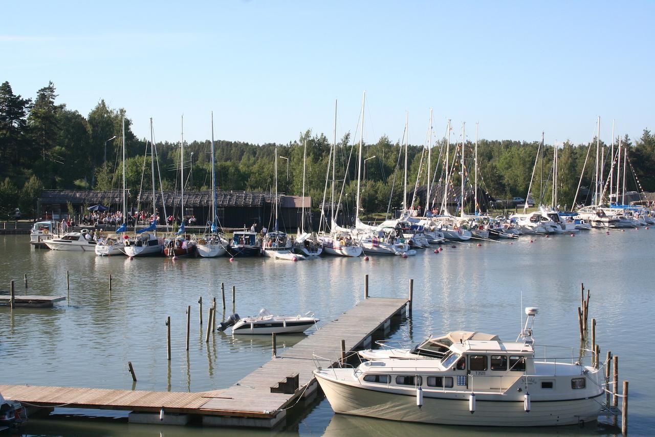 Дома для отпуска Peterzens Boathouse Laupunen-26